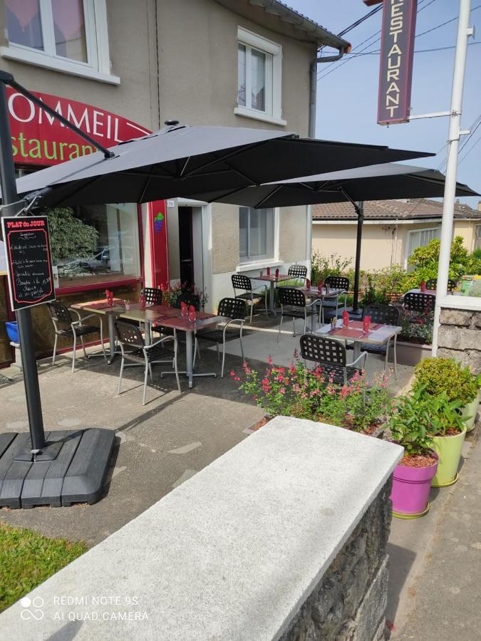Hotel Le Pommeil Gueret Exterior photo
